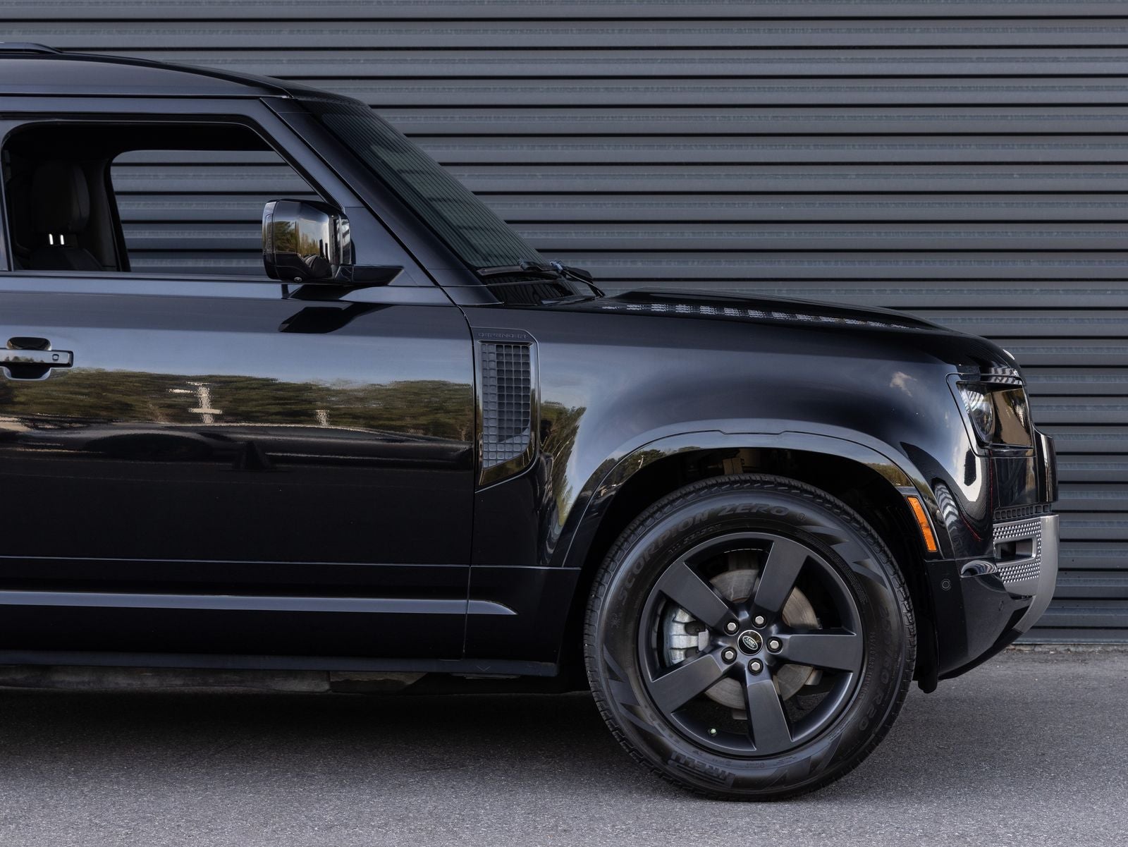 2022 Land Rover Defender S