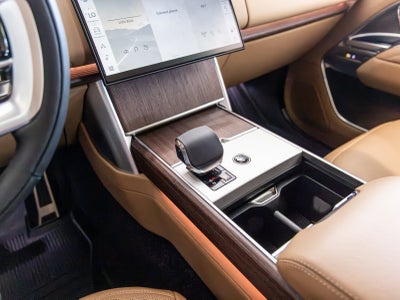 2026 Land Rover Range Rover SE
