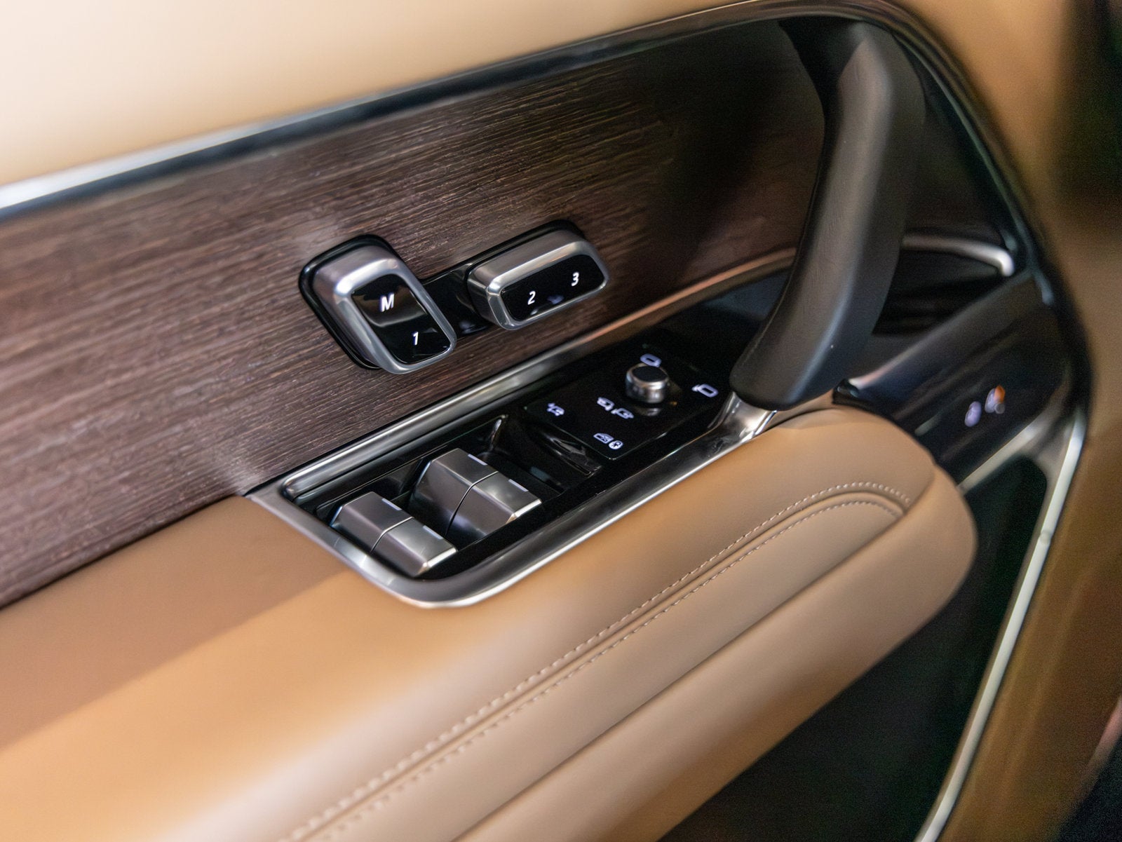 2026 Land Rover Range Rover SE