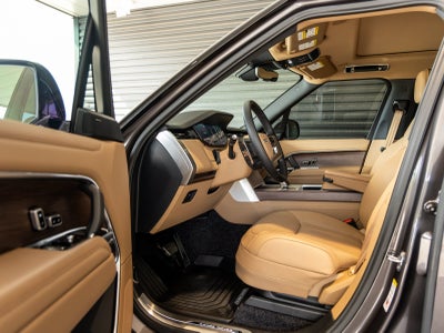 2026 Land Rover Range Rover SE