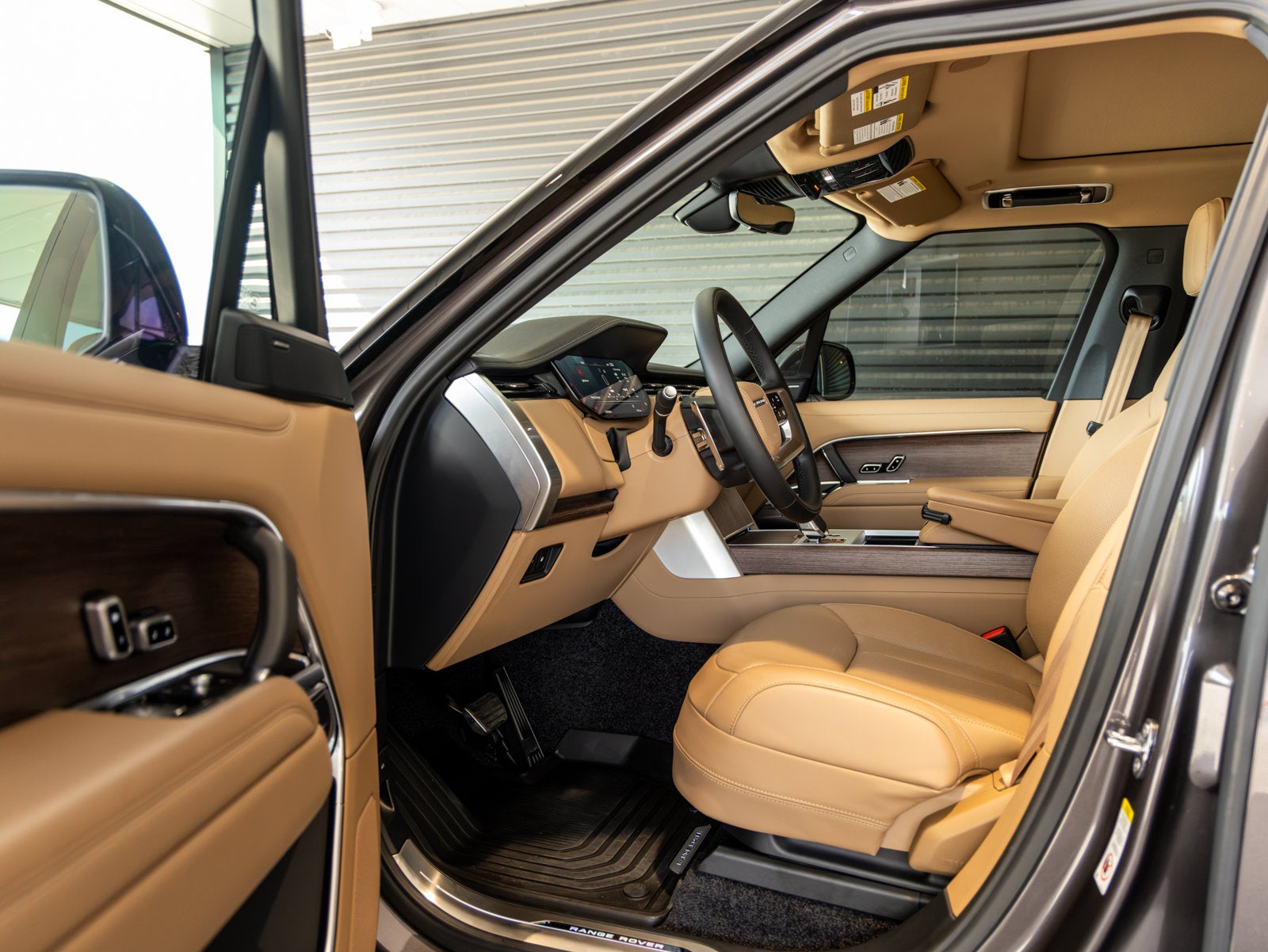 2026 Land Rover Range Rover SE