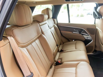 2026 Land Rover Range Rover SE