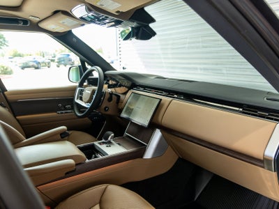 2026 Land Rover Range Rover SE