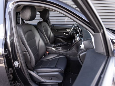 2021 Mercedes-Benz GLC 300 GLC 300