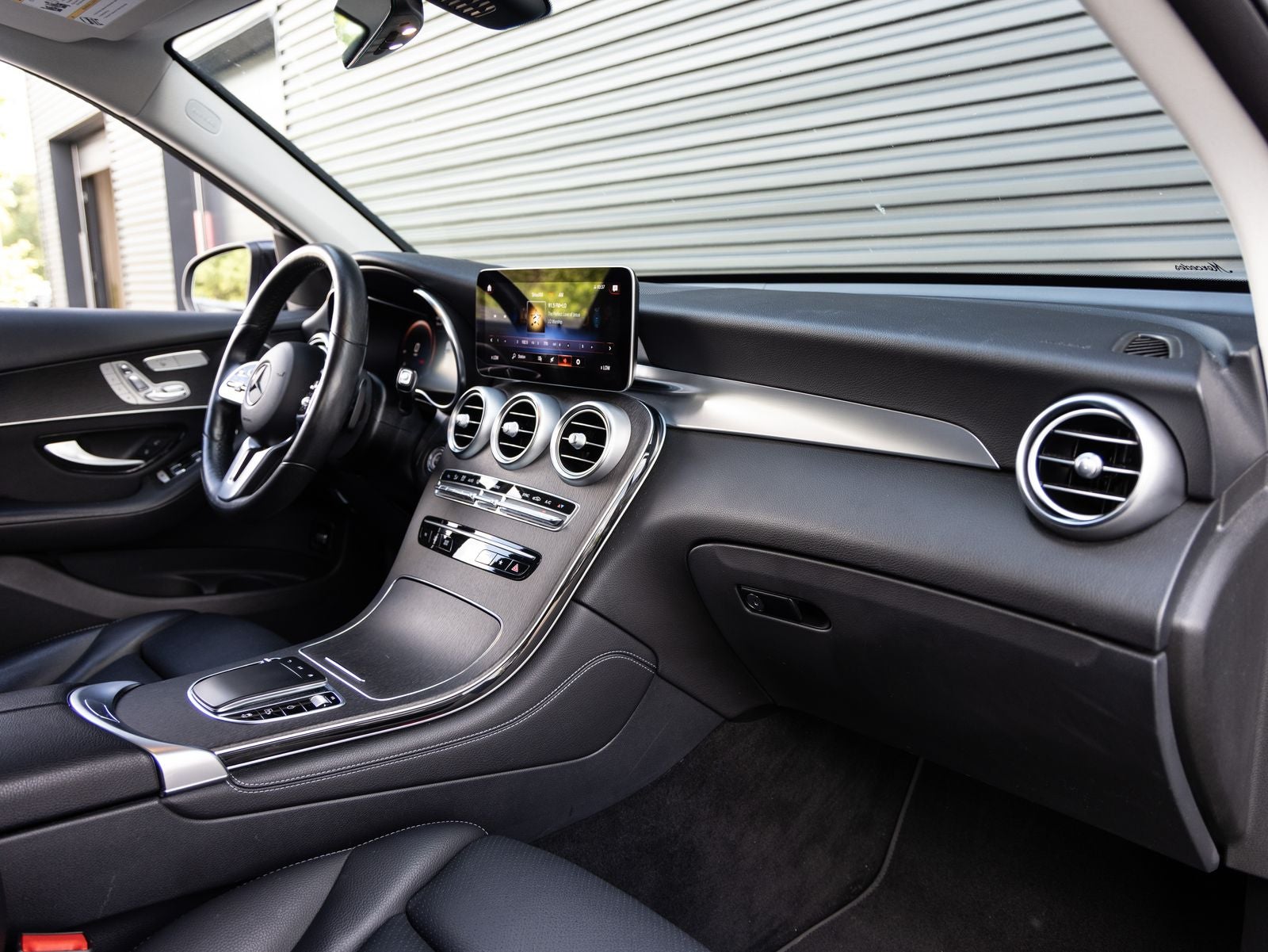 2021 Mercedes-Benz GLC 300 GLC 300