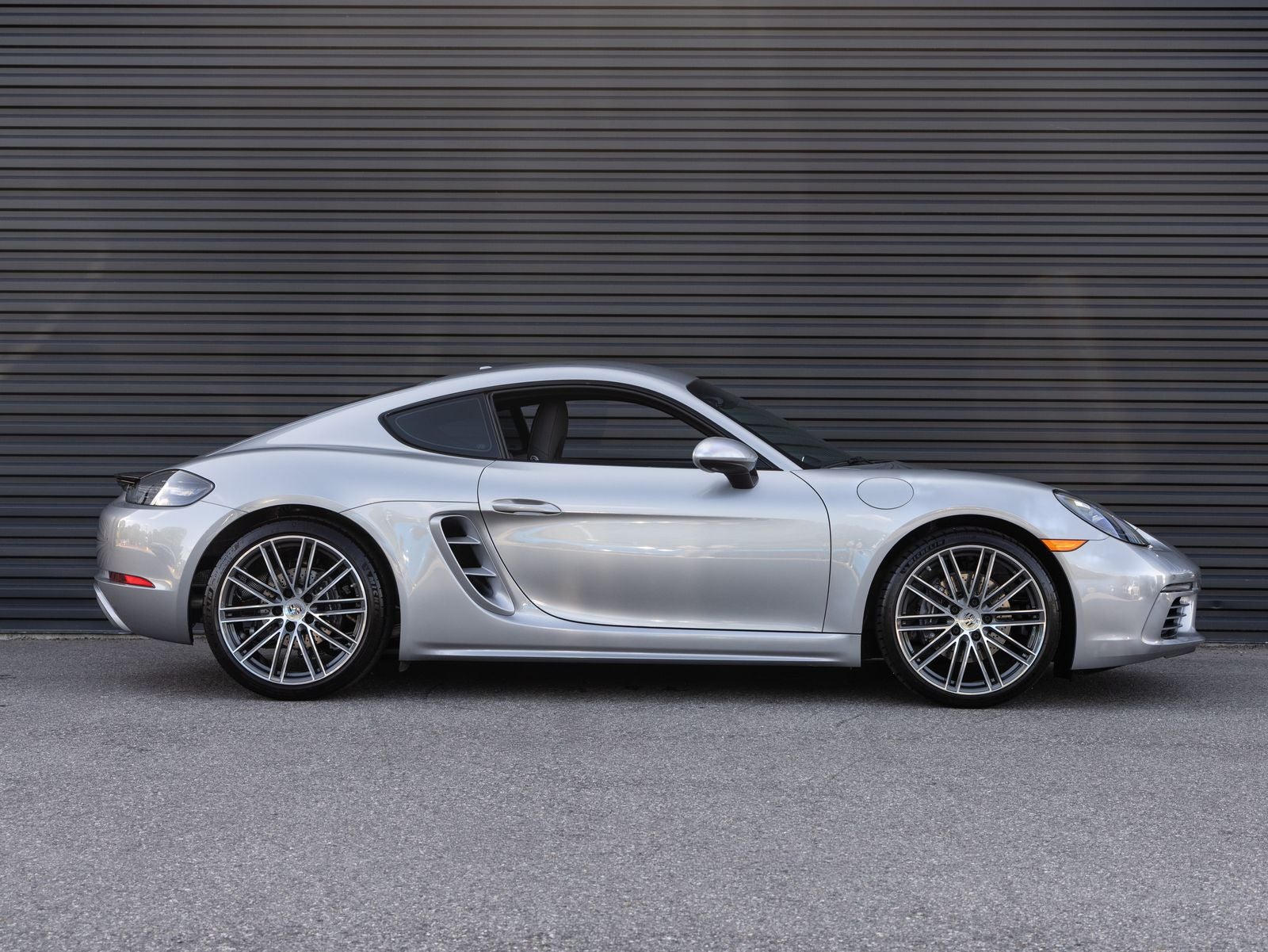 2025 Porsche 718 718 Cayman