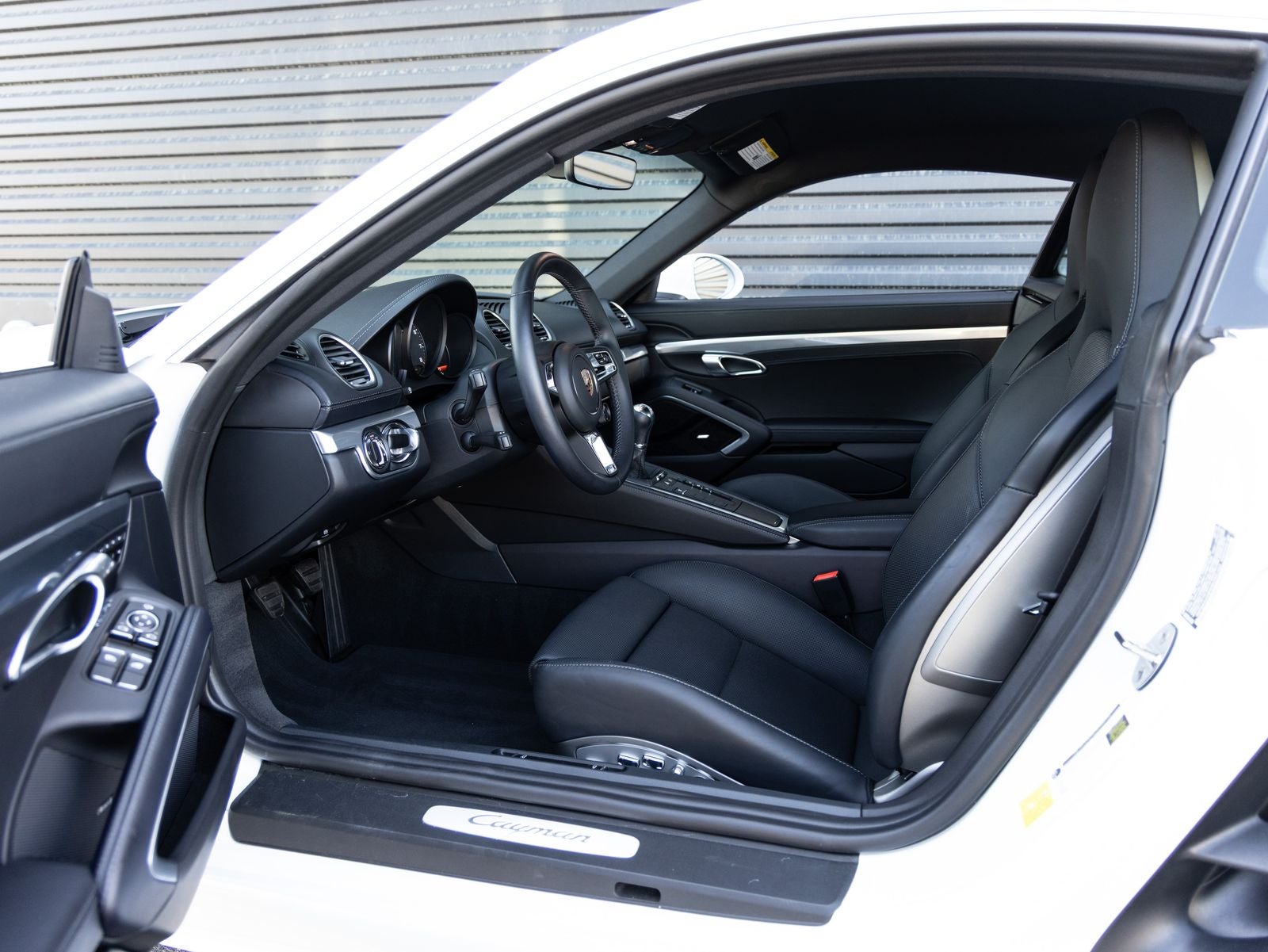 2025 Porsche 718 Cayman