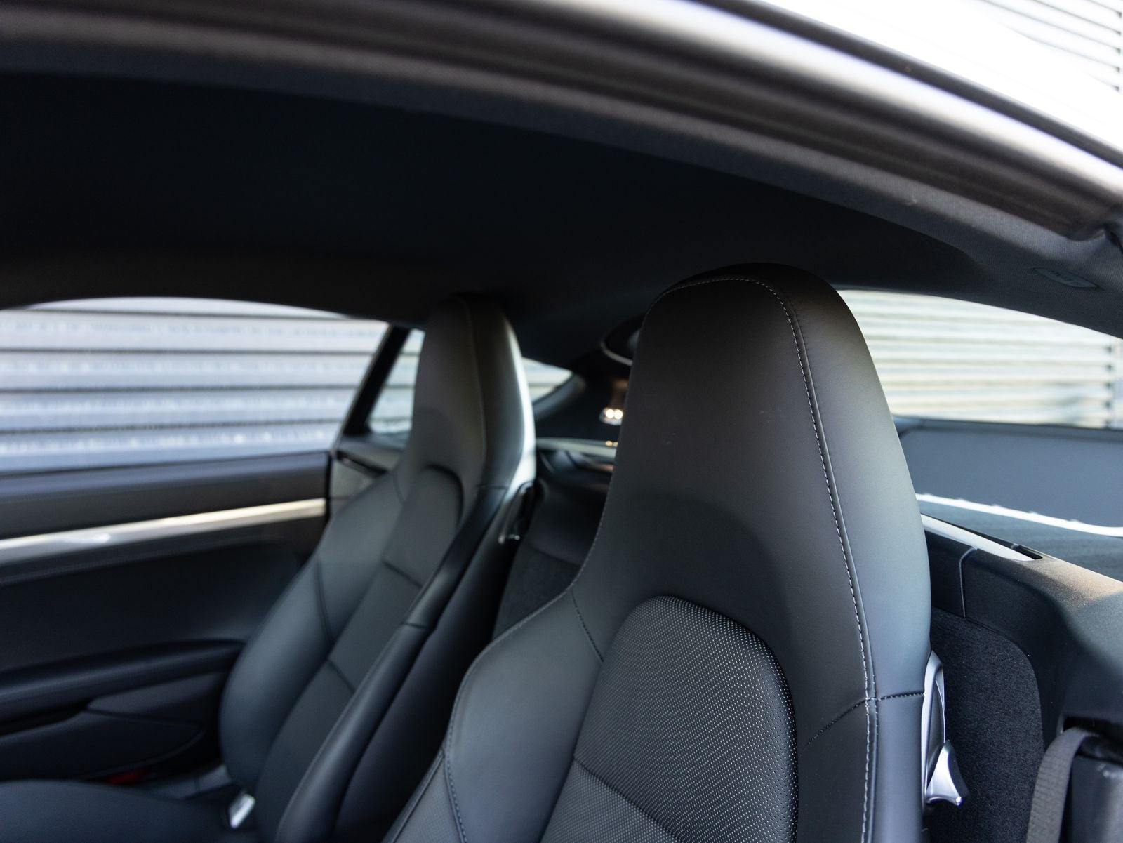 2025 Porsche 718 Cayman