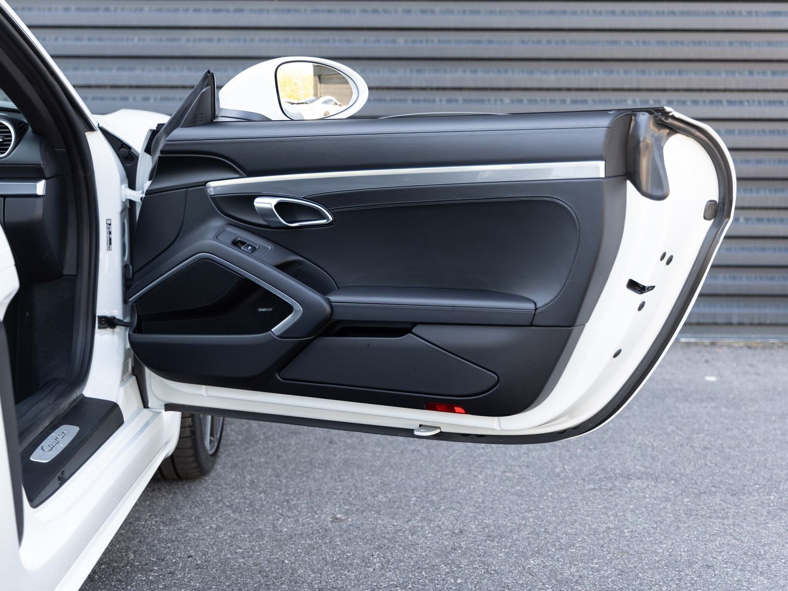 2025 Porsche 718 Cayman