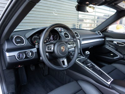 2025 Porsche 718 Cayman