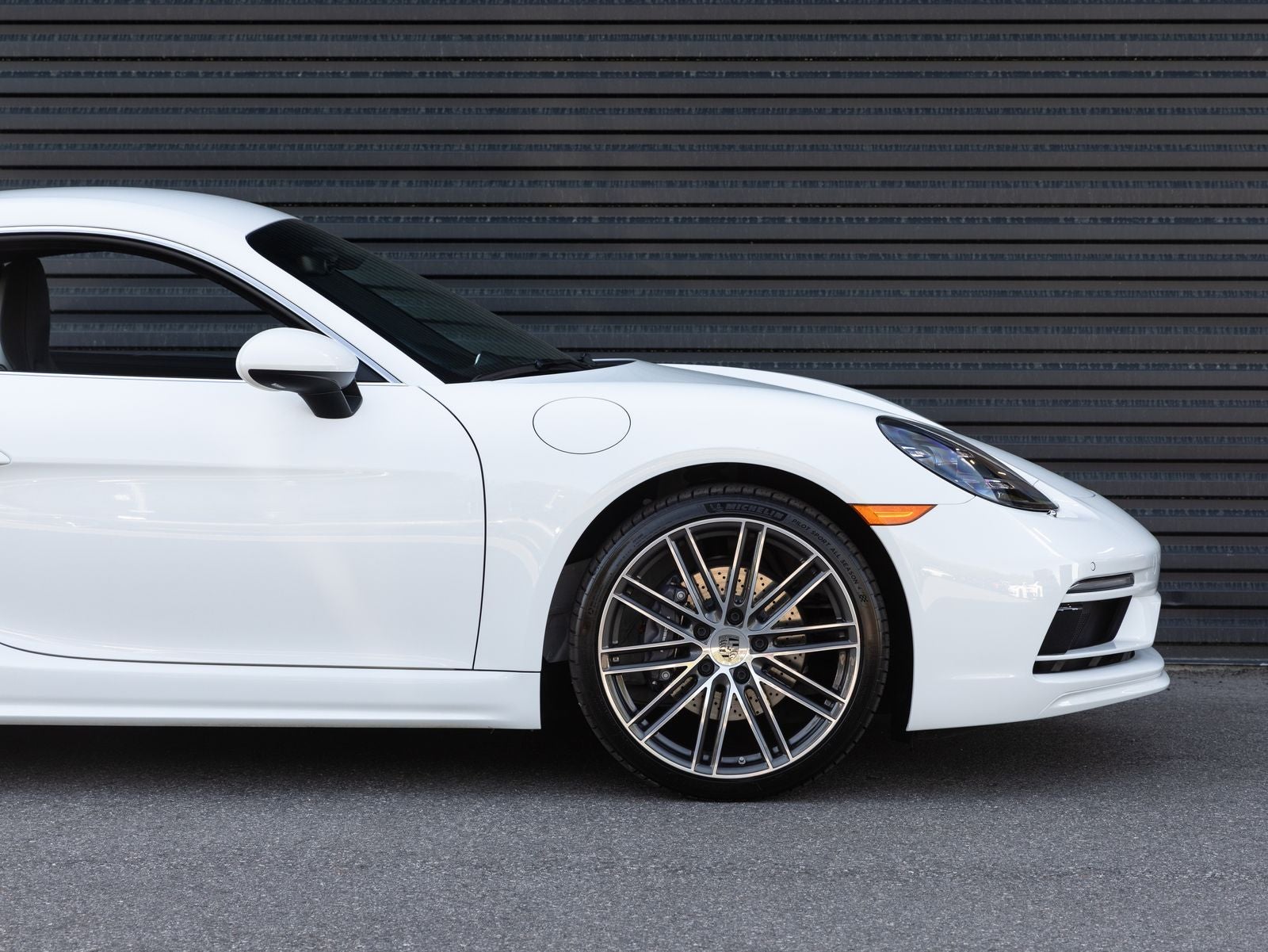 2025 Porsche 718 Cayman