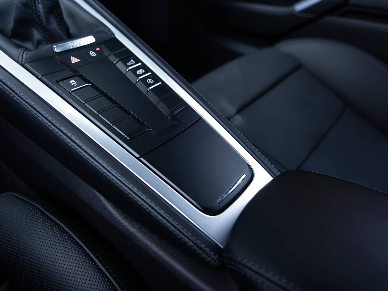 2025 Porsche 718 Cayman