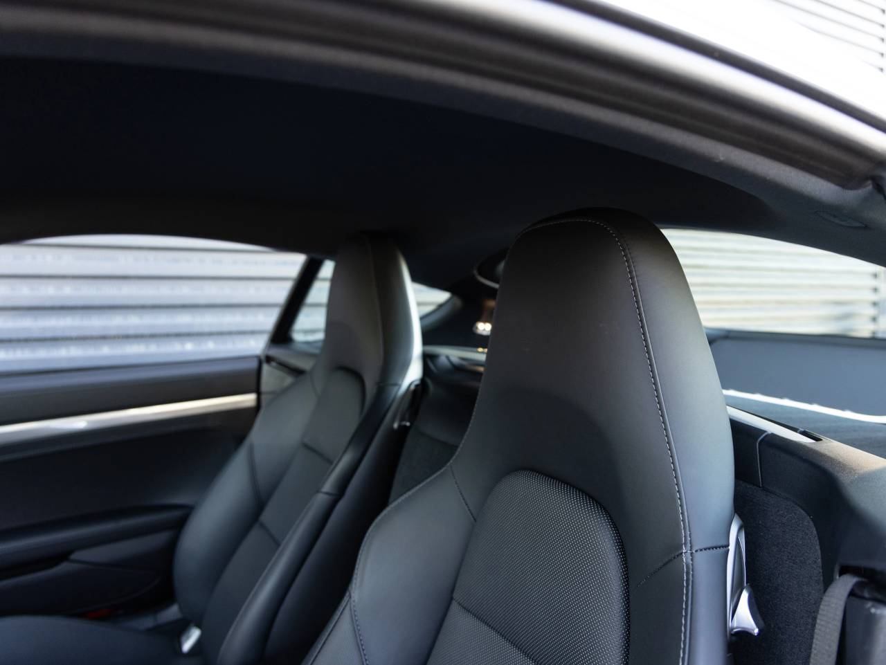 2025 Porsche 718 Cayman