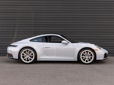 2026 Porsche 911 Carrera