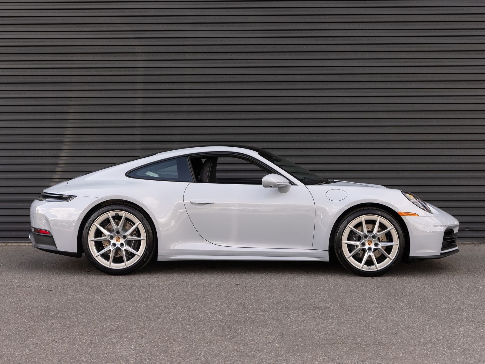 2026 Porsche 911 Carrera