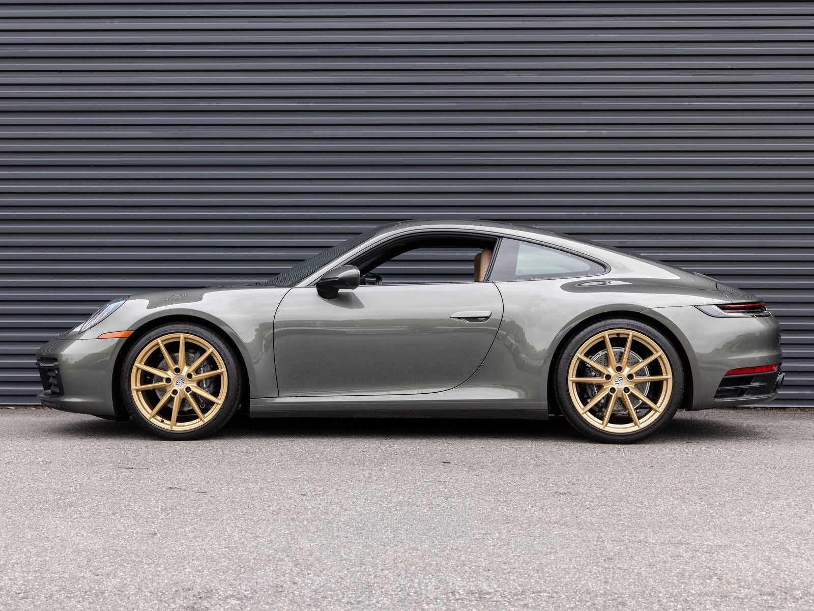 2024 Porsche 911 Carrera