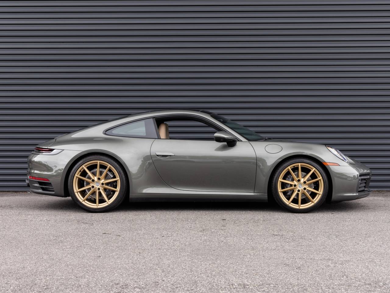 2024 Porsche 911 Carrera