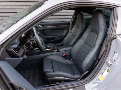 2024 Porsche 911 Carrera