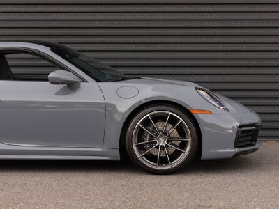 2024 Porsche 911 Carrera