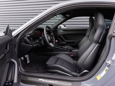 2025 Porsche 911 Carrera T