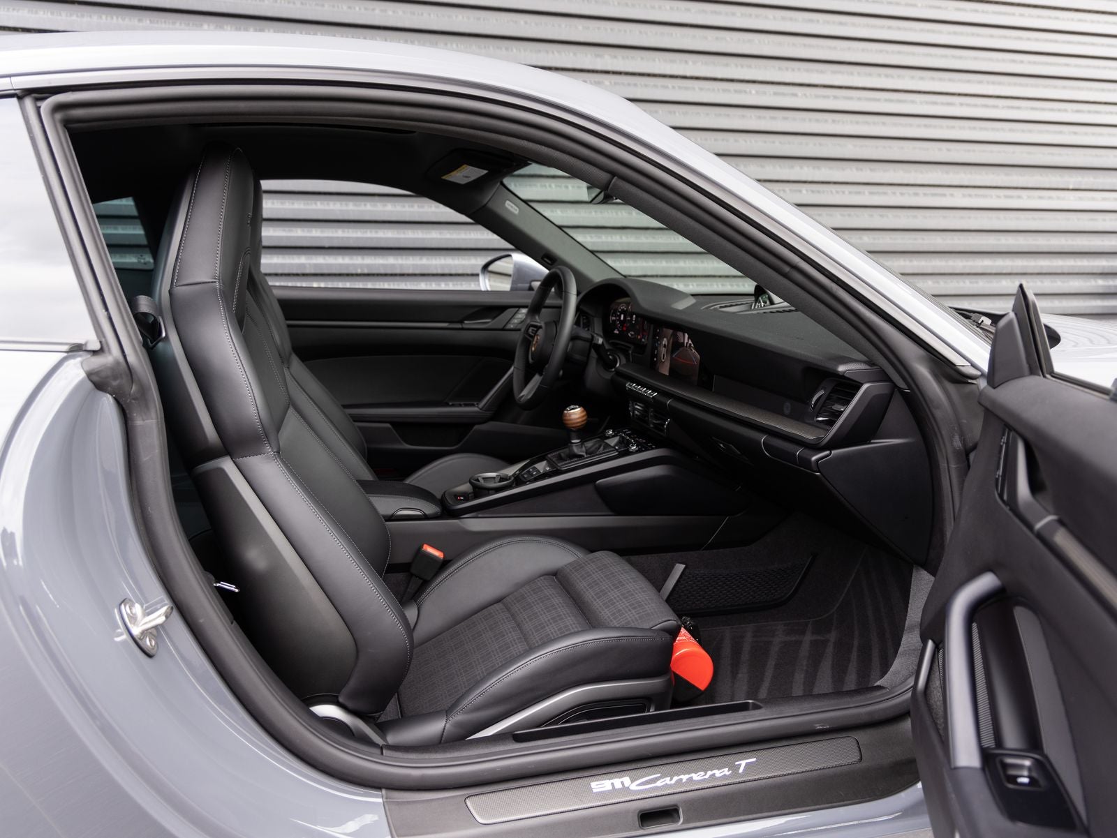 2025 Porsche 911 Carrera T