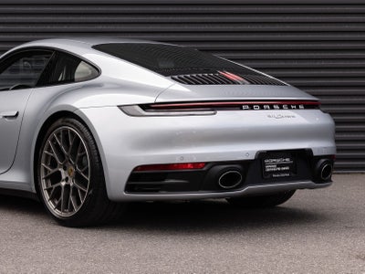 2021 Porsche 911 Carrera