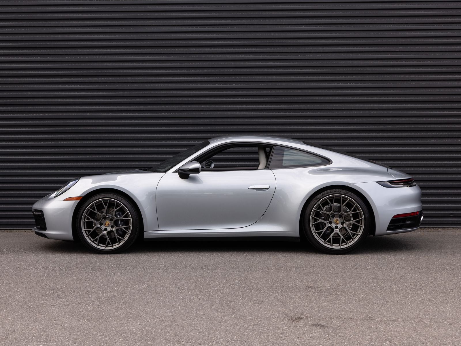 2021 Porsche 911 Carrera