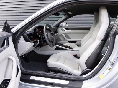 2021 Porsche 911 Carrera