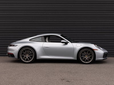2021 Porsche 911 Carrera