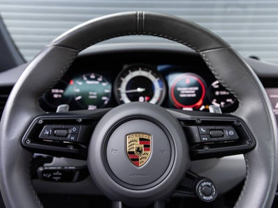 2021 Porsche 911 Carrera