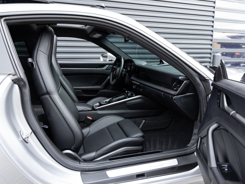 2024 Porsche 911 911 Carrera 4 (MY24)