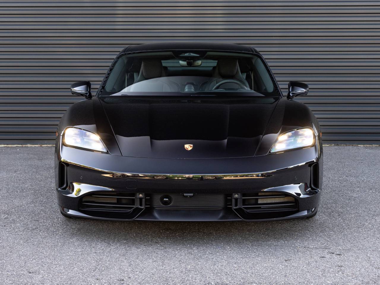 2026 Porsche Taycan Black Edition