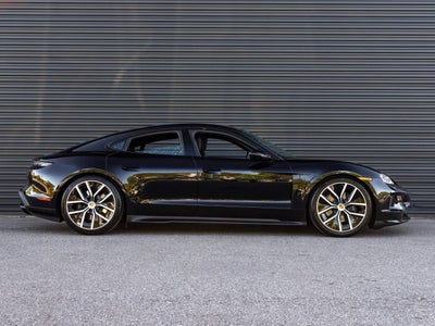2026 Porsche Taycan Black Edition