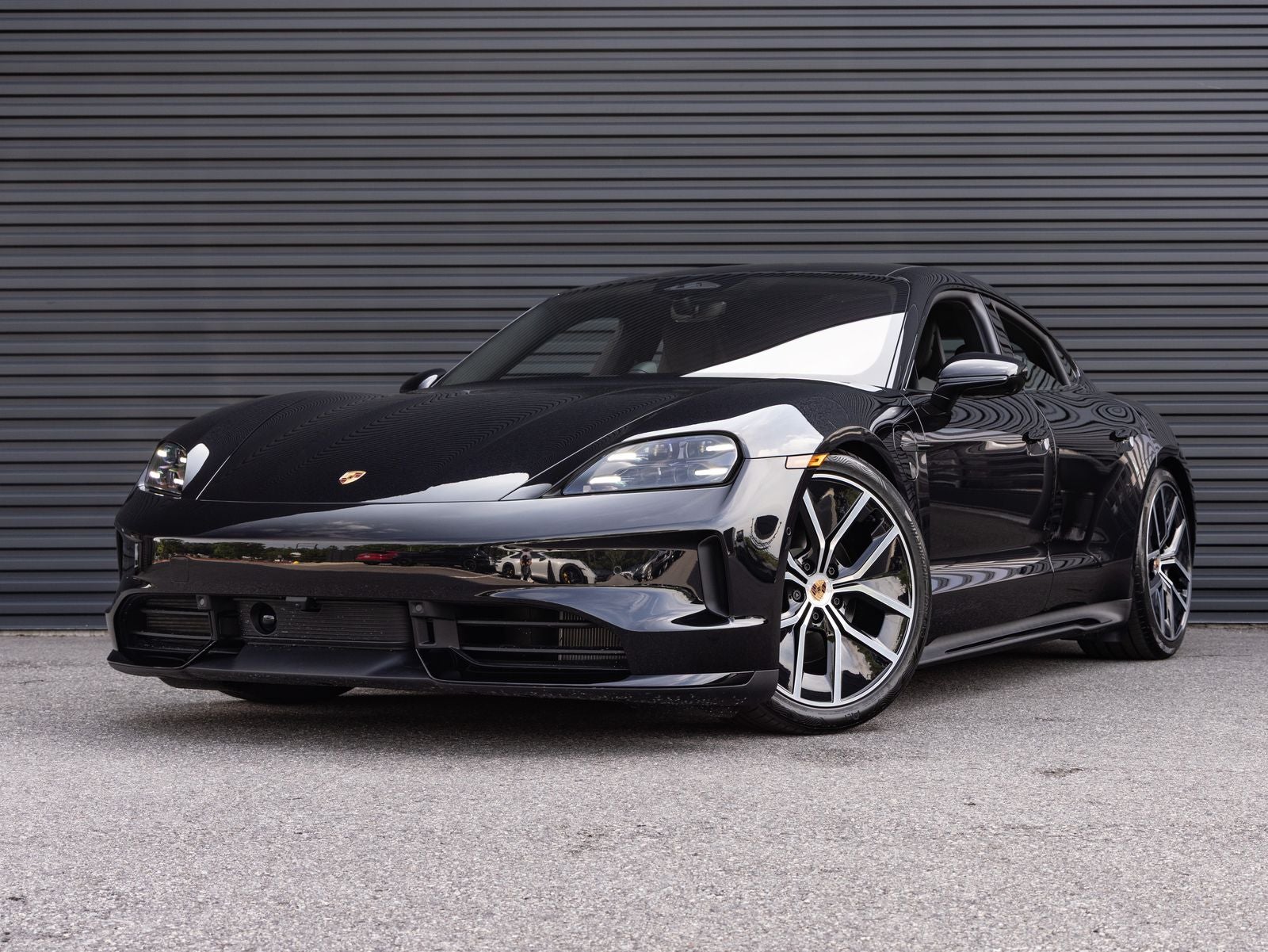 2026 Porsche Taycan Taycan 4 Black Edition