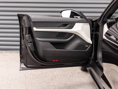 2026 Porsche Taycan Taycan 4 Black Edition