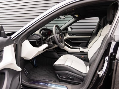 2026 Porsche Taycan Taycan 4 Black Edition