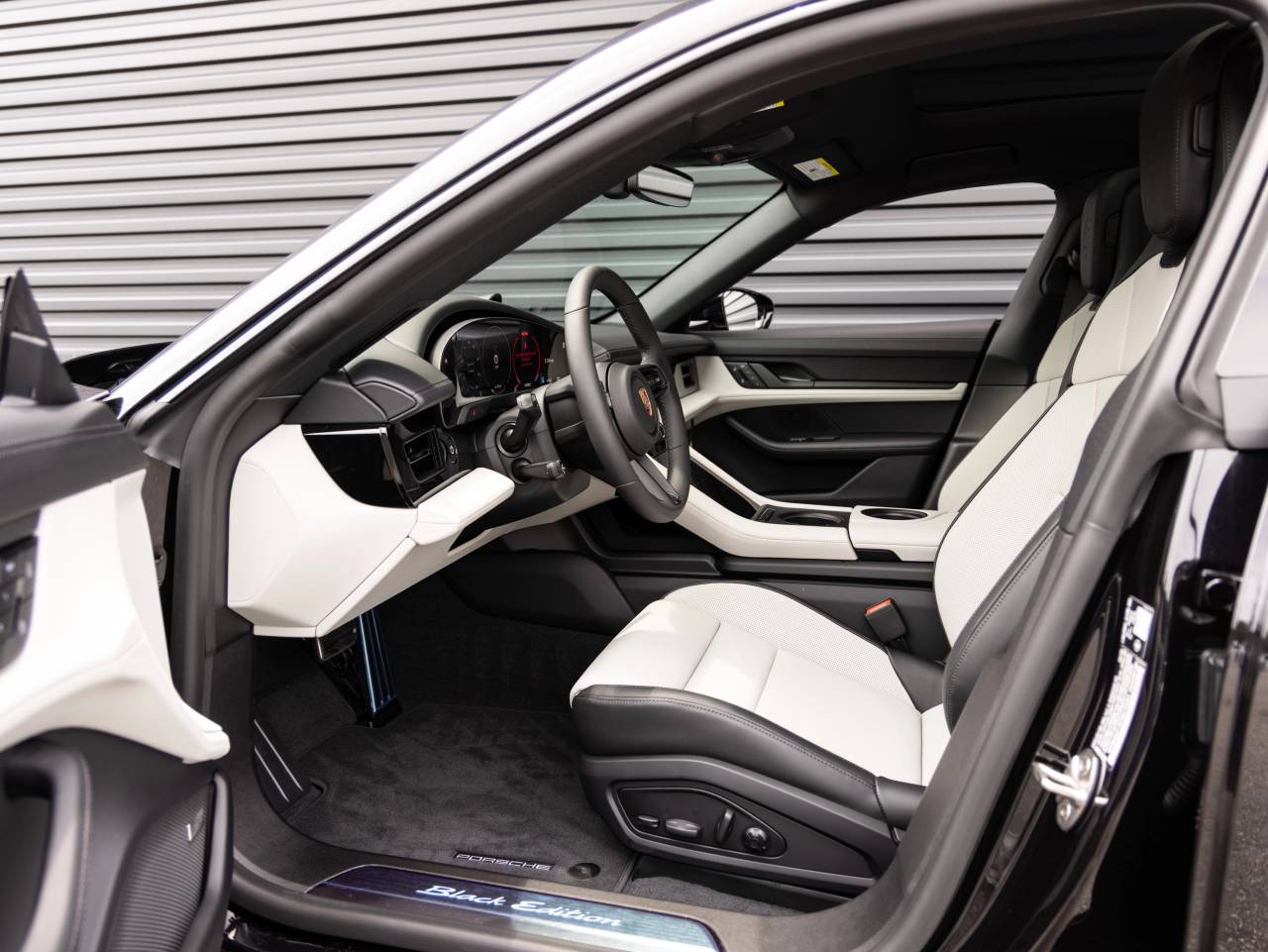 2026 Porsche Taycan Taycan 4 Black Edition