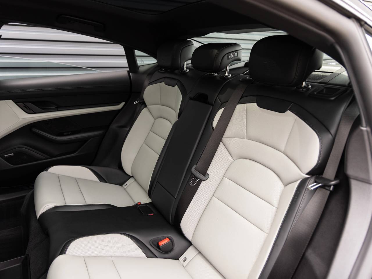 2026 Porsche Taycan Taycan 4 Black Edition