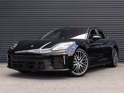 2026 Porsche Panamera RWD