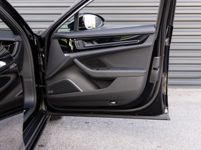 2026 Porsche Panamera RWD