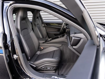 2026 Porsche Panamera RWD
