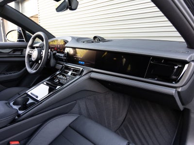 2026 Porsche Panamera RWD