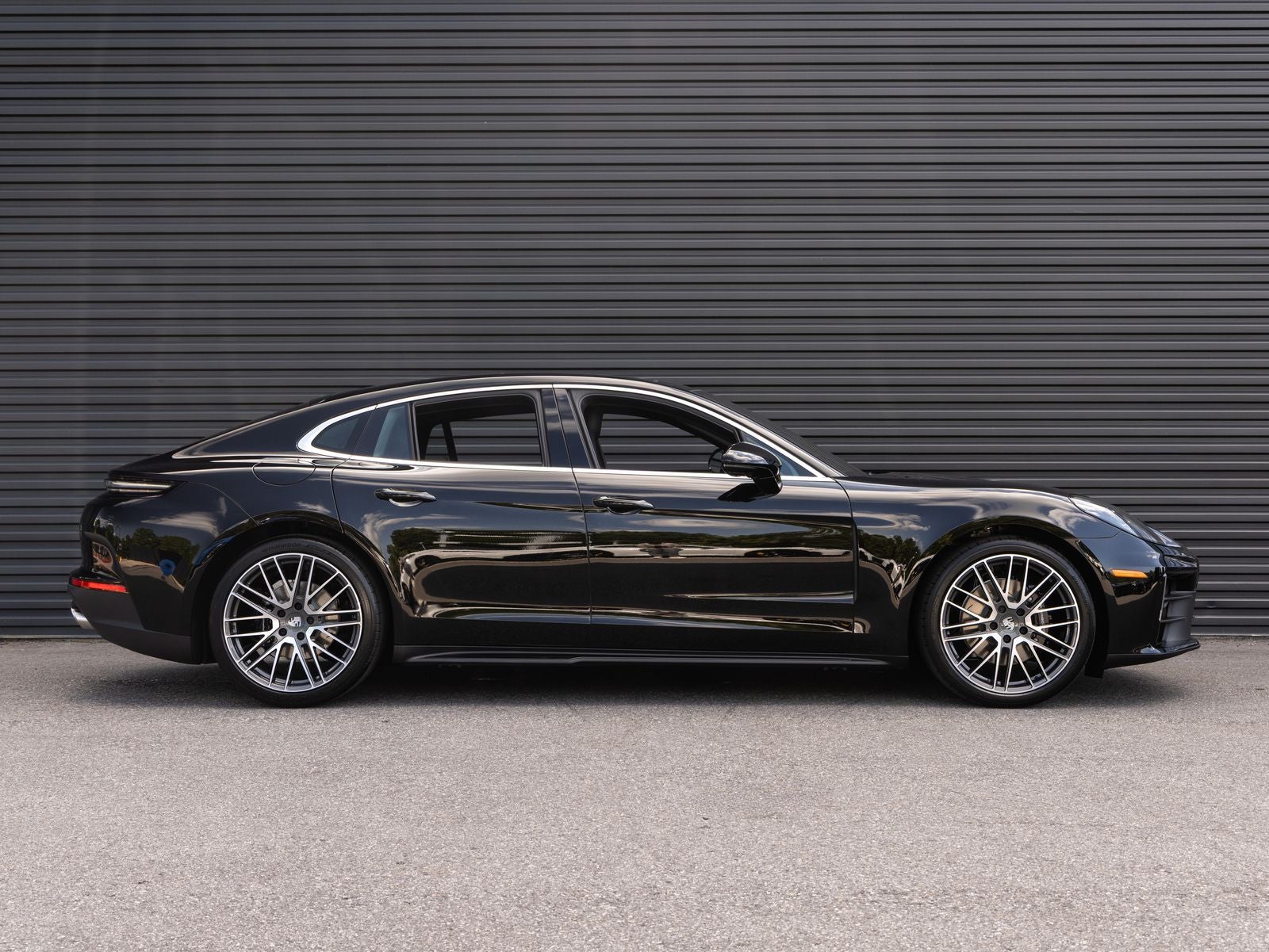 2026 Porsche Panamera RWD