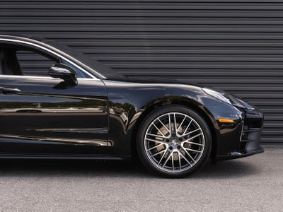 2026 Porsche Panamera RWD