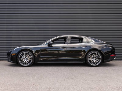 2026 Porsche Panamera RWD
