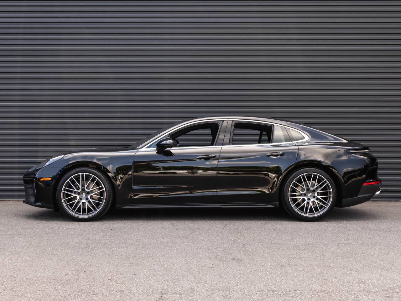 2026 Porsche Panamera RWD