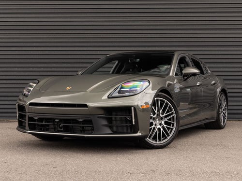 2026 Porsche Panamera 4