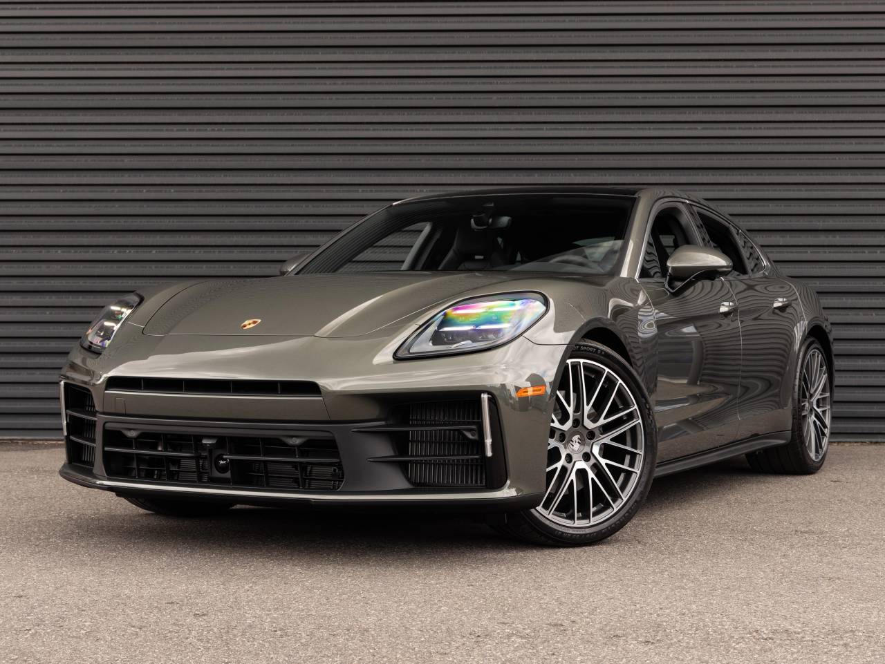 2026 Porsche Panamera 4