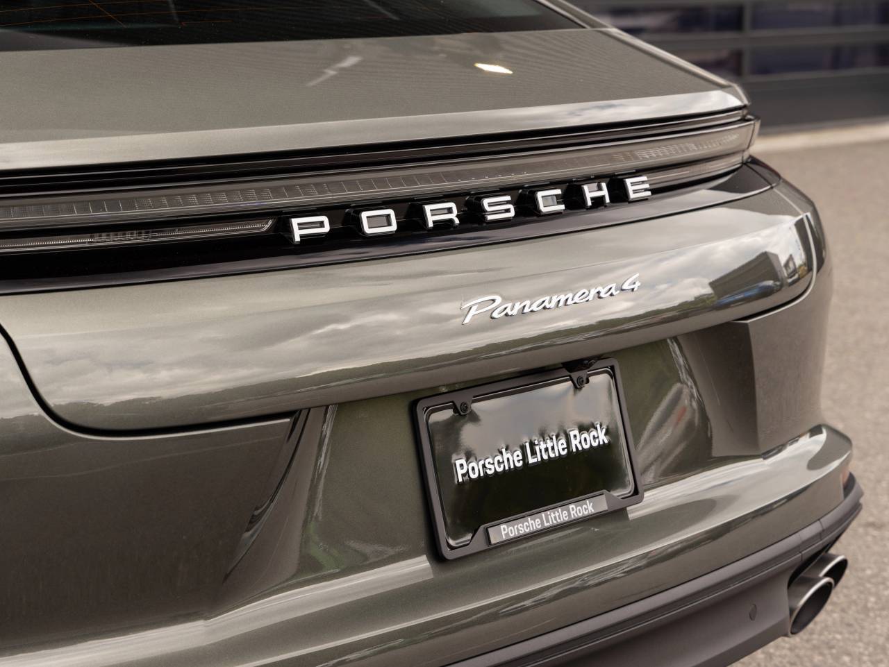 2026 Porsche Panamera 4