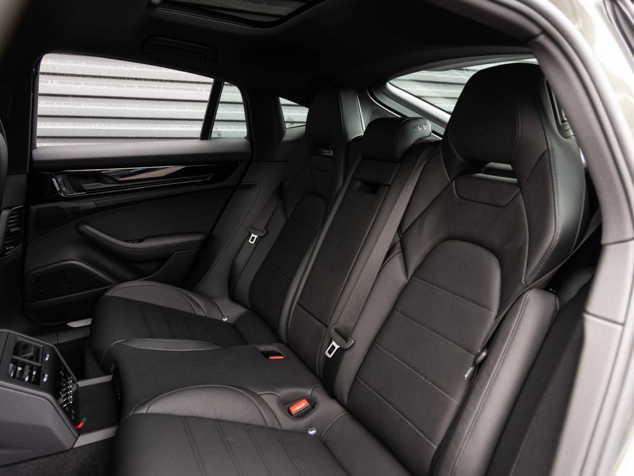 2026 Porsche Panamera 4